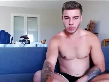 Stripchat Live Porn of Elkafit28