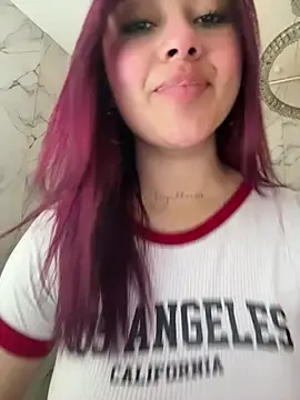 Stripchat Free Porn Cam of merloth_sub