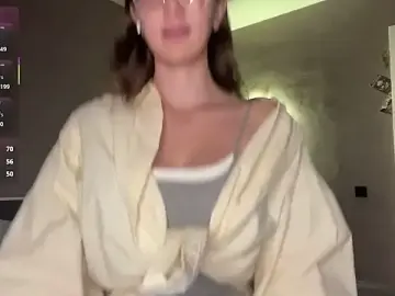 Stripchat Watch Live Sex Cams of ChrisAmott