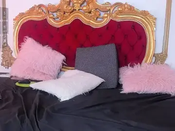 Stripchat Free Live Porn of Cristal_Bons