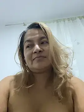 Stripchat Live Sex Cam of Jlo_69