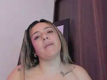 Stripchat Live Sex Cam of miaapril