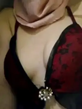 Stripchat Live Sex Cam of Almas-arabic