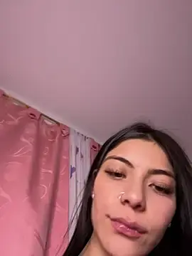 Stripchat Nude Webcam of valentayn_cs