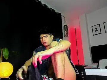 Stripchat Best Webcam of LyleBennett_