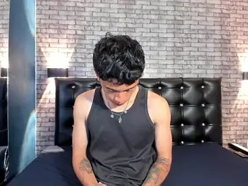 Stripchat Free Porn Cam of Mike_red