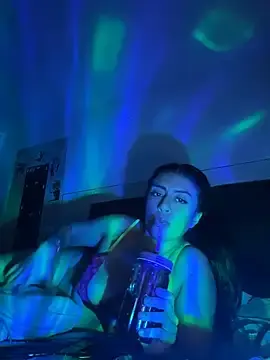 Stripchat Watch Live Sex Cams of SweetHushviolet