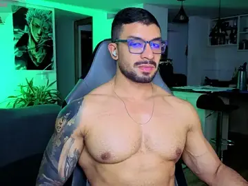 Stripchat Best Webcam of Michael_Diamond