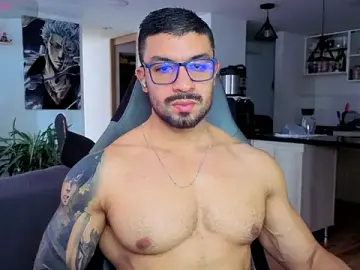 Stripchat Watch Live Sex Cams of Michael_Diamond