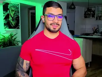 Stripchat Sex Cam of Michael_Diamond