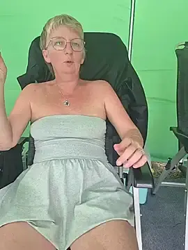 Stripchat Watch Live Sex Cams of lescoquinsdu40