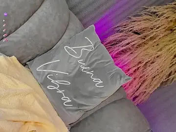 Stripchat Live Porn of issys_lam