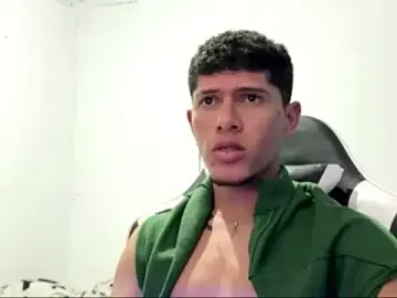 Stripchat Nude Webcam of Edward_2709