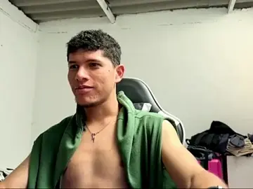 Stripchat Adult Webcams of Edward_2709