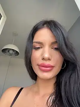 Stripchat Adult Webcam of RaniaSnow