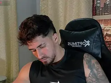 Stripchat Live Sex of Brad_Summer