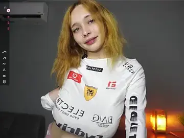 Stripchat Adult Webcam of HannaHayles