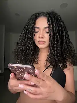 Stripchat Live Sex of Curlyierr