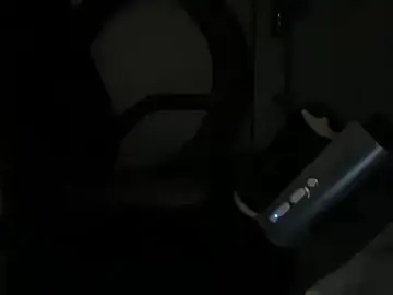 Stripchat Sex Cam of ThickDickMontreal