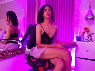 Stripchat Adult Webcam of KyleeSmiith