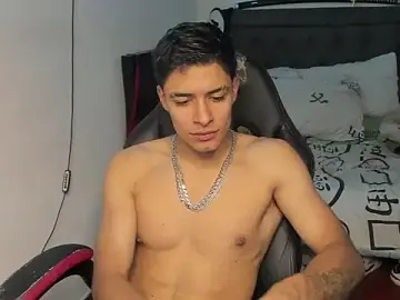 Stripchat Sex Cam of jacobbiker