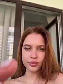 Stripchat Free Porn Cam of KikiWatson