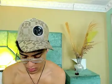 Stripchat Nude Webcam of DannTaylor