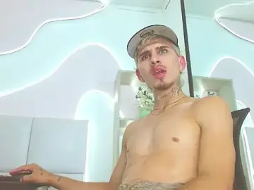 Stripchat Adult Webcam of DanntheStiff