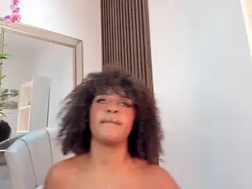 Stripchat Free Porn Cam of alessia_moon1