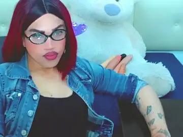 Stripchat Live Sex of NharaBigCock