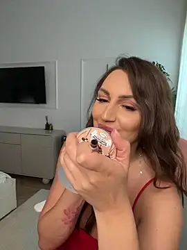 Stripchat Nude Webcam of ClaraaJoy
