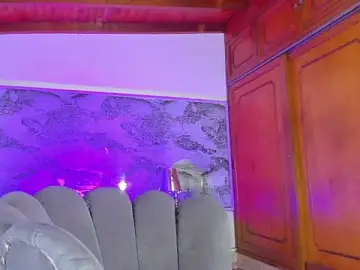 Stripchat Free Live Porn of Miss_EmilyStar