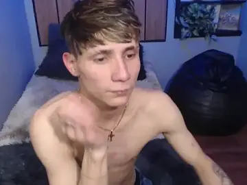 Stripchat Live Sex Cam of Yao_23