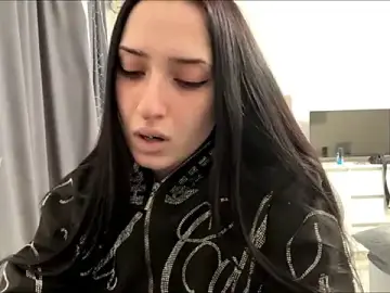 Stripchat Live Porn of KiraJaydes