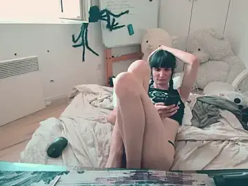 Stripchat Sex Cam of CeriseLapine