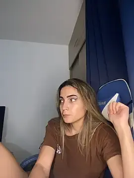 Stripchat Live Sex Cam of soymagdavega_