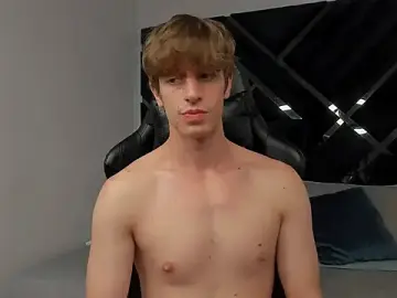 Stripchat Best live sex cam show of Ostin_Saints