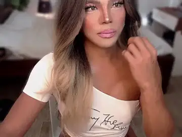 Stripchat Live Porn of liaa_lurrecams