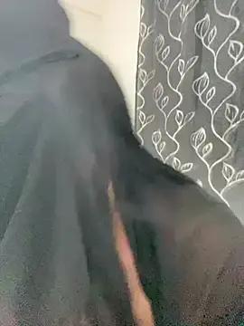 Stripchat Free Live Porn of mari_layali