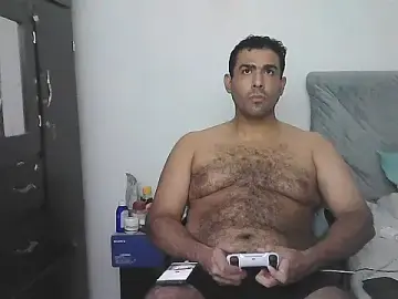 Stripchat Watch Live Sex Cams of IronSideBear