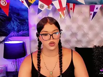Stripchat Live Sex Cam of Keira_Fox31