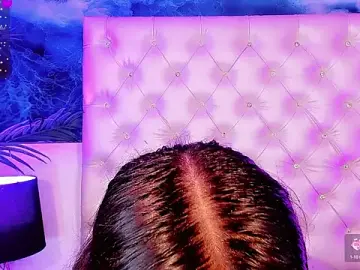 Stripchat Best live sex cam show of Keira_Fox31