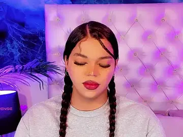 Stripchat Sex Chat of Keira_Fox31