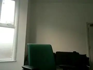 Stripchat Free Porn Cam of frenchbdmaninlondon