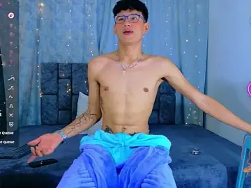 Stripchat Watch Live Sex Cams of NicolasTorrez