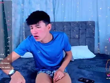 Stripchat Live Sex Cam of NicolasTorrez