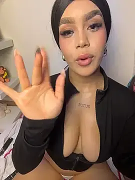 Stripchat Adult Webcams of Tyra_malkovaa