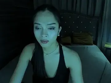 Stripchat Watch Live Sex Cams of CharlotteFlare