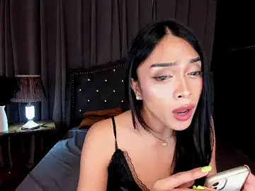 Stripchat Free Porn Cam of CharlotteFlare