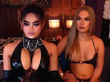 Stripchat Live Sex Cam of StellaPerkins